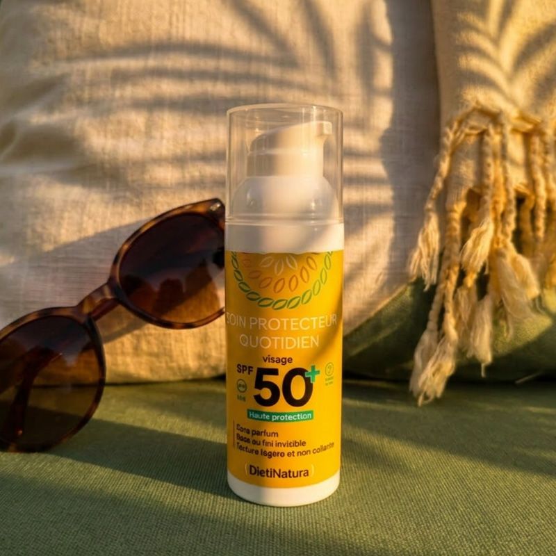 Soin protecteur quotidien visage SPF50+